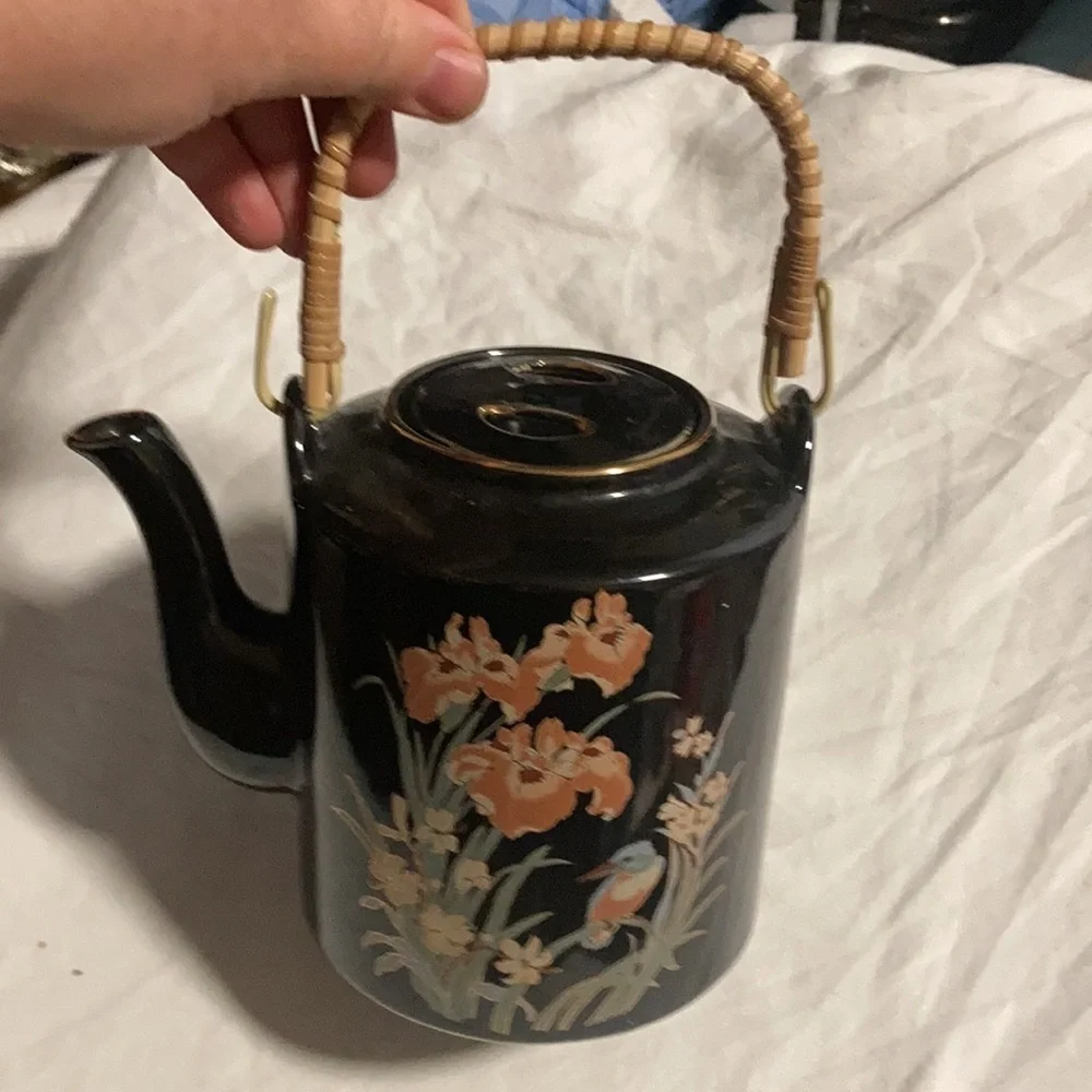 Vintage Black Teapot w/Wicker Handle -Made in Japan